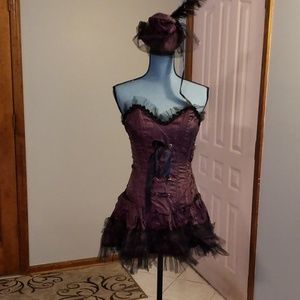 Saloon girl costume